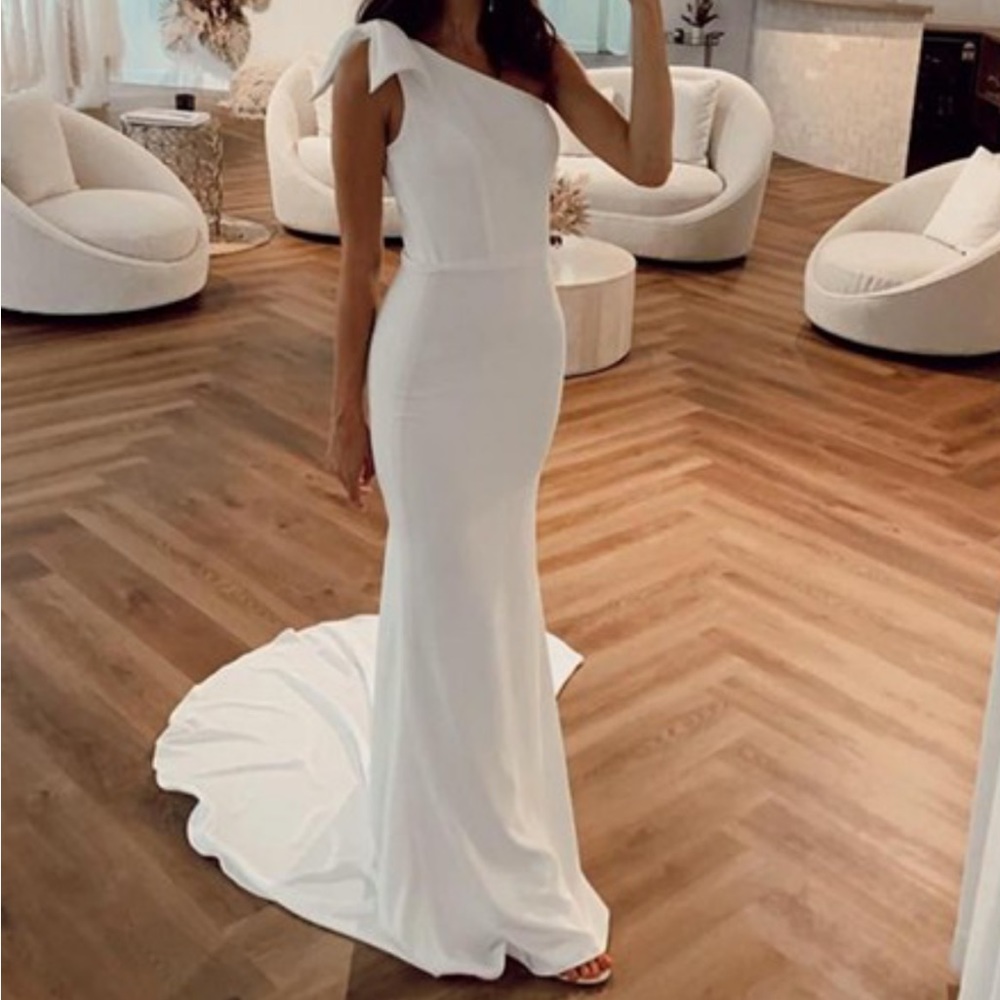 Wedding Dress-worn only for photos and cleaned after!